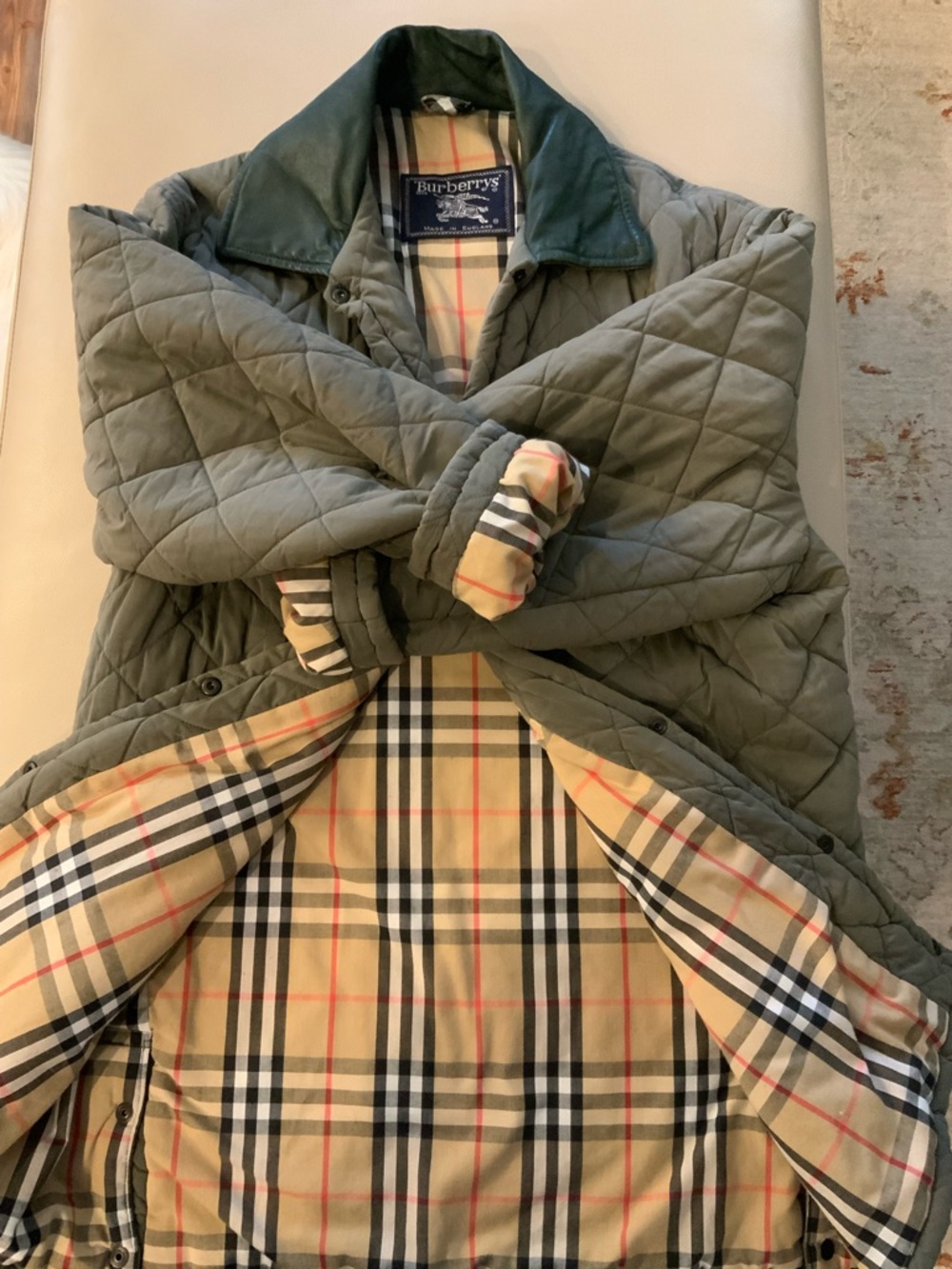 Vintage Burberry Quilted Sage Puffer Nova Check Jacket with Dark Green Collar - Picture 3 of 7